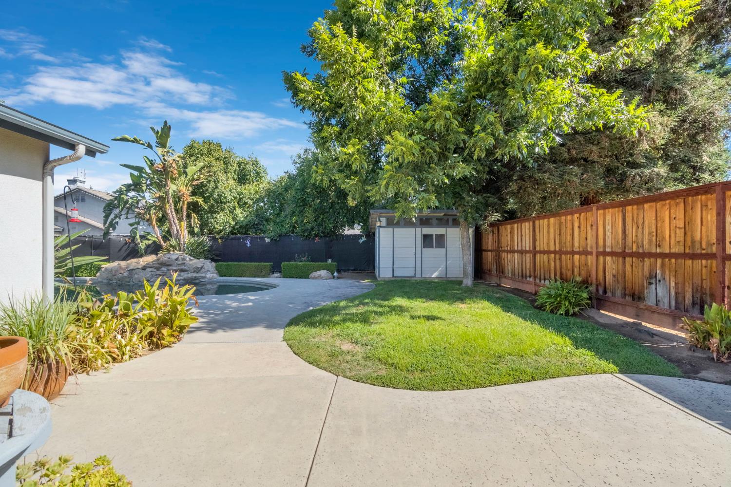 1687 Bedford Ave, Clovis, CA 93611