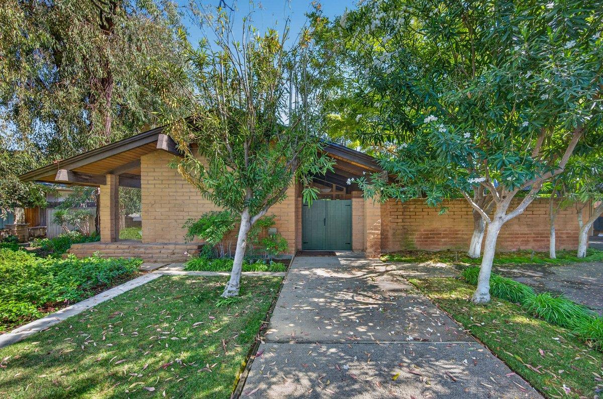 6687 N Woodson Ave, Fresno, CA 93711