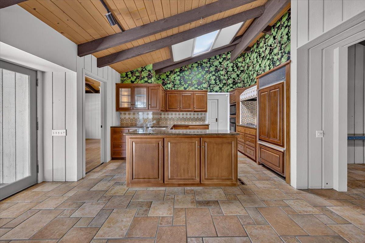 6687 N Woodson Ave, Fresno, CA 93711