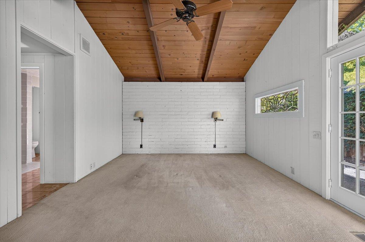 6687 N Woodson Ave, Fresno, CA 93711