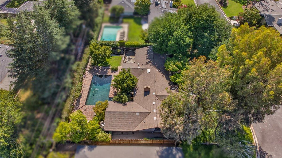 6687 N Woodson Ave, Fresno, CA 93711