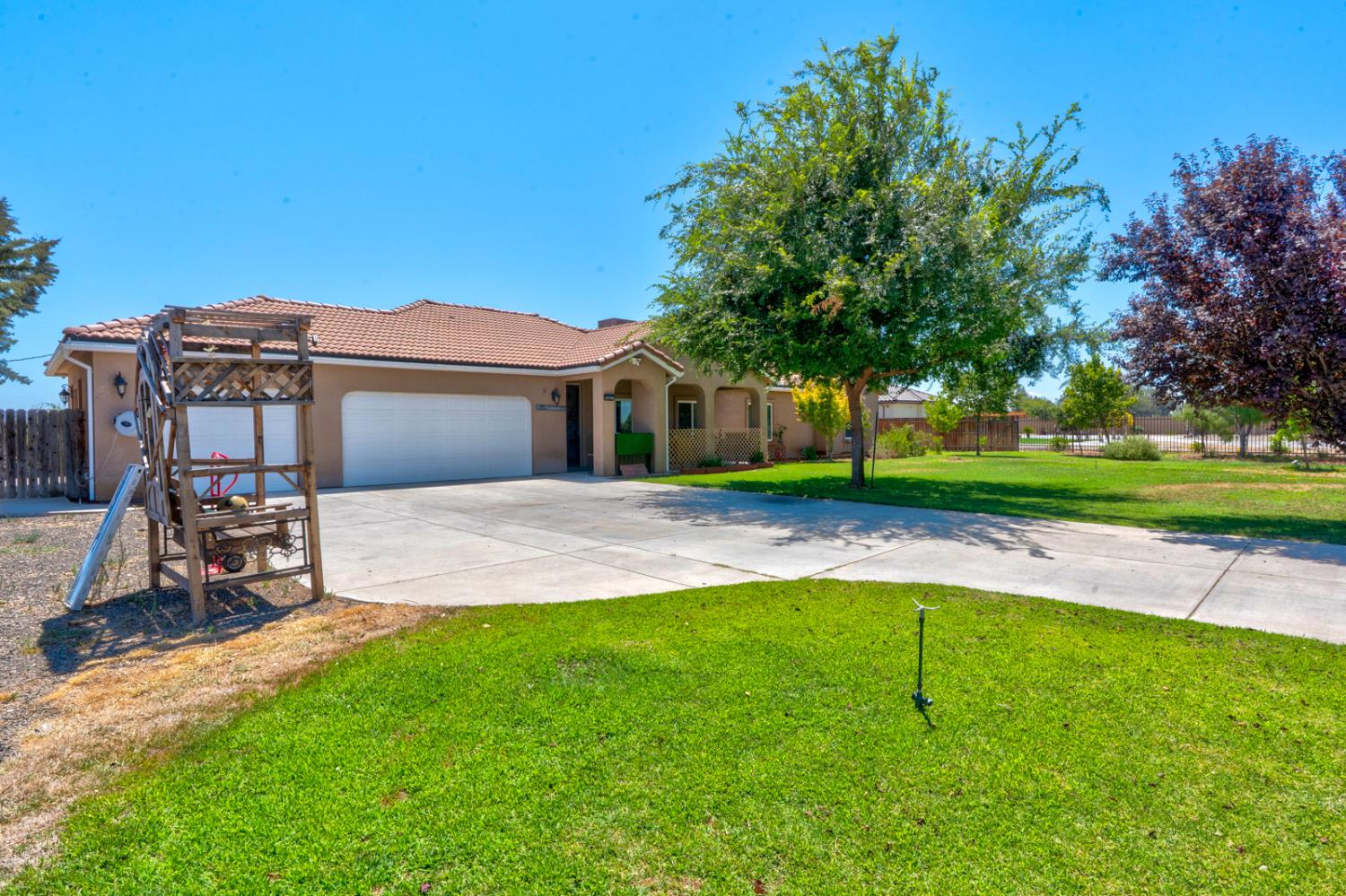 28788 Avenue 16, Madera, CA 93636