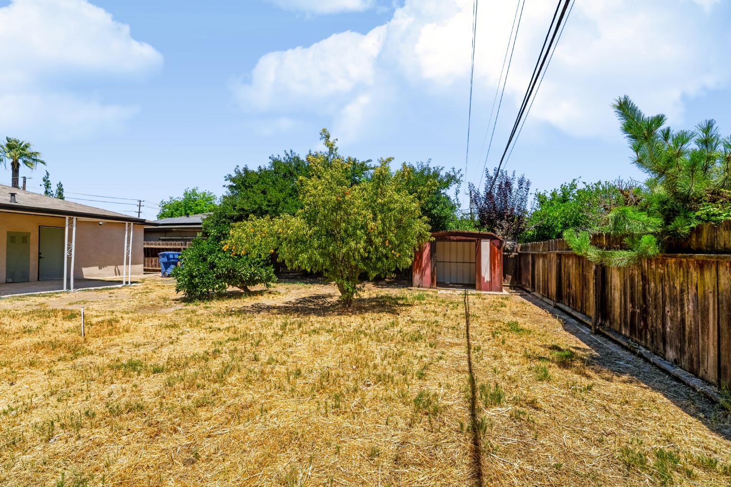 4910 E Carmen Ave, Fresno, CA 93727