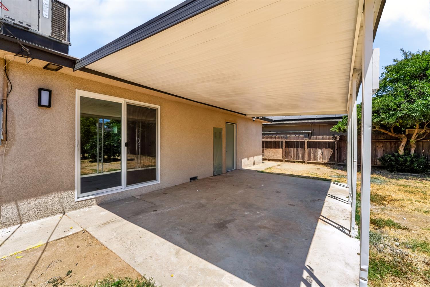 4910 E Carmen Ave, Fresno, CA 93727