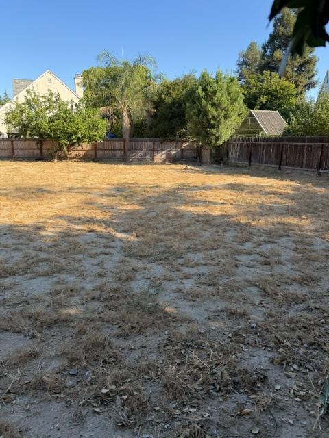 4238 W Capitola Ave, Fresno, CA 93722