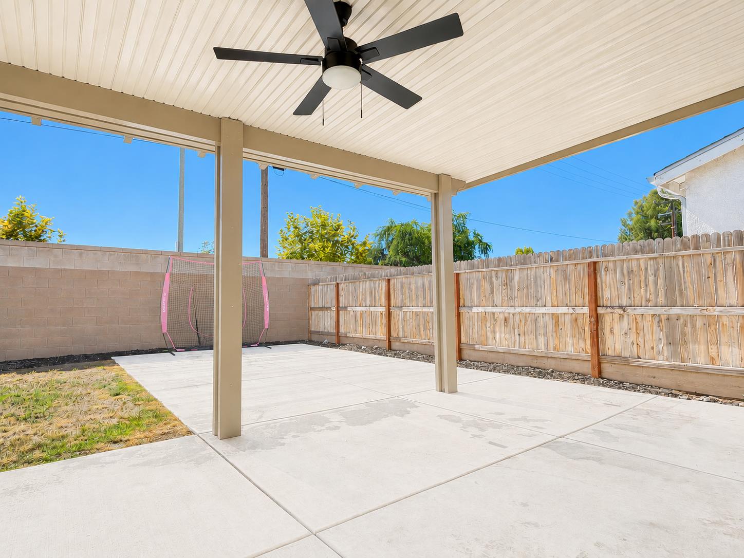 2108 N Mitchell St, Hanford, CA 93230