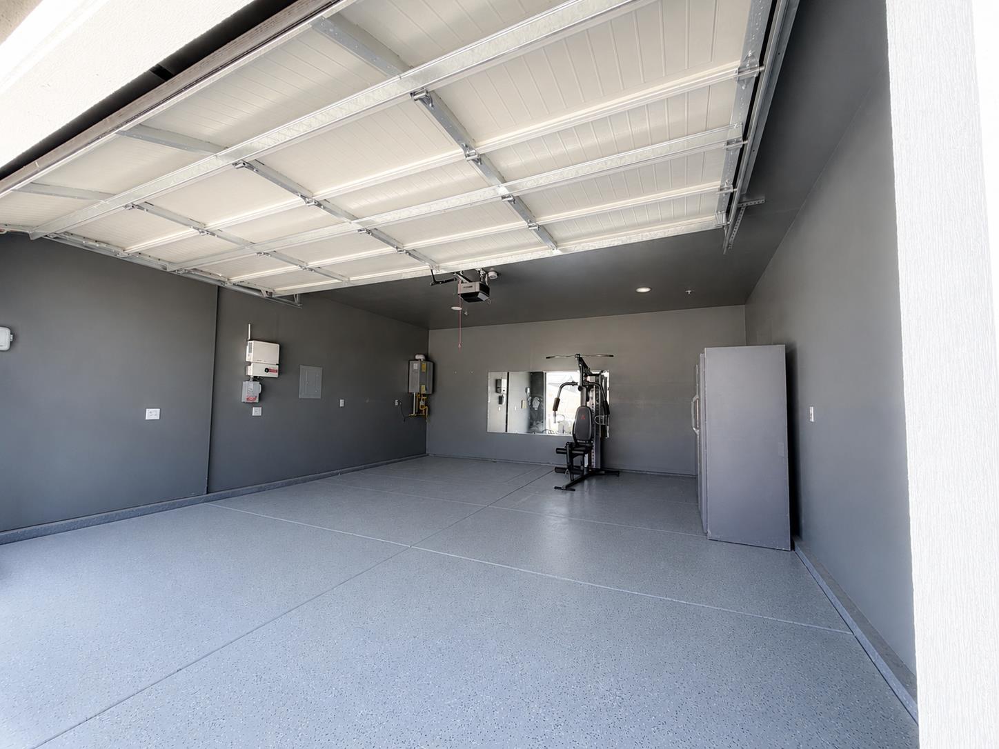 2108 N Mitchell St, Hanford, CA 93230