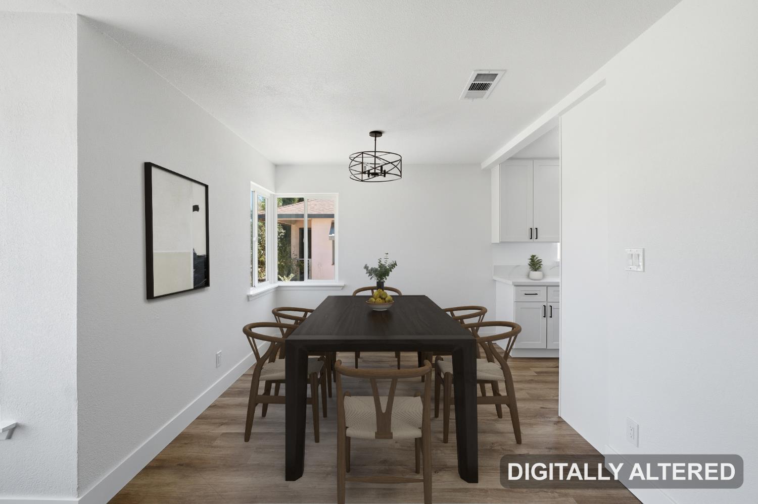 1373 N Esther Way, Fresno, CA 93728