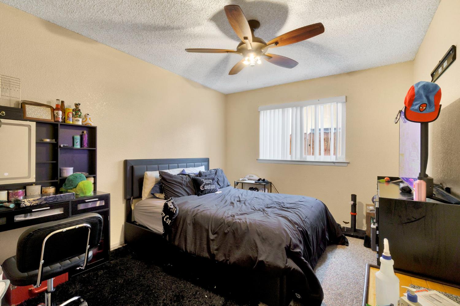 5093 W Los Altos, Fresno, CA 93722