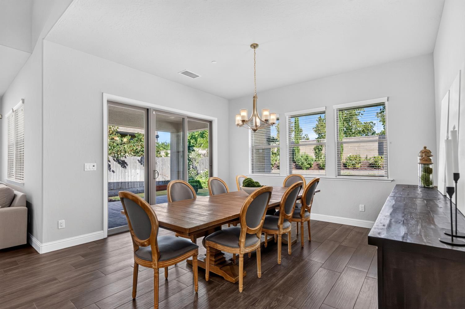 11315 N Via San Toma Dr, Fresno, CA 93730