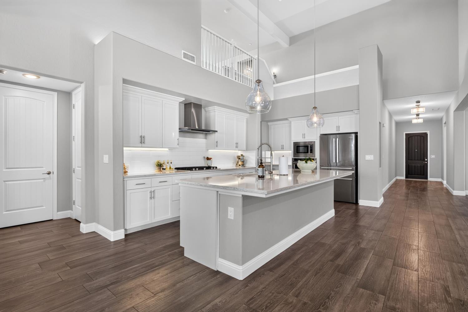 11315 N Via San Toma Dr, Fresno, CA 93730