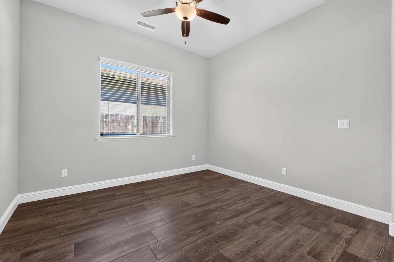 11315 N Via San Toma Dr, Fresno, CA 93730