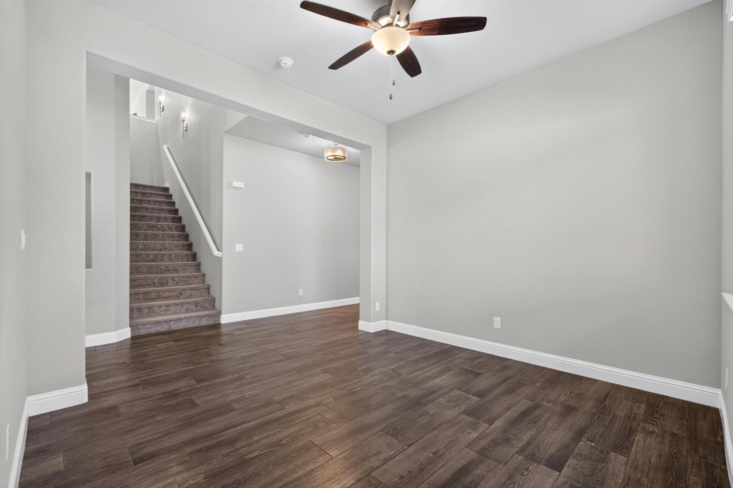 11315 N Via San Toma Dr, Fresno, CA 93730