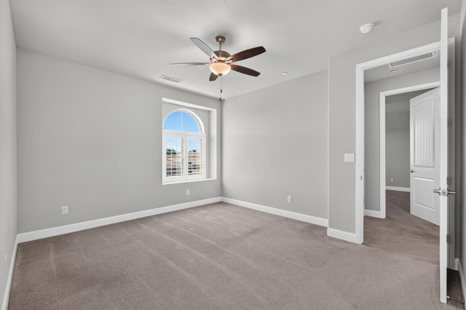 11315 N Via San Toma Dr, Fresno, CA 93730