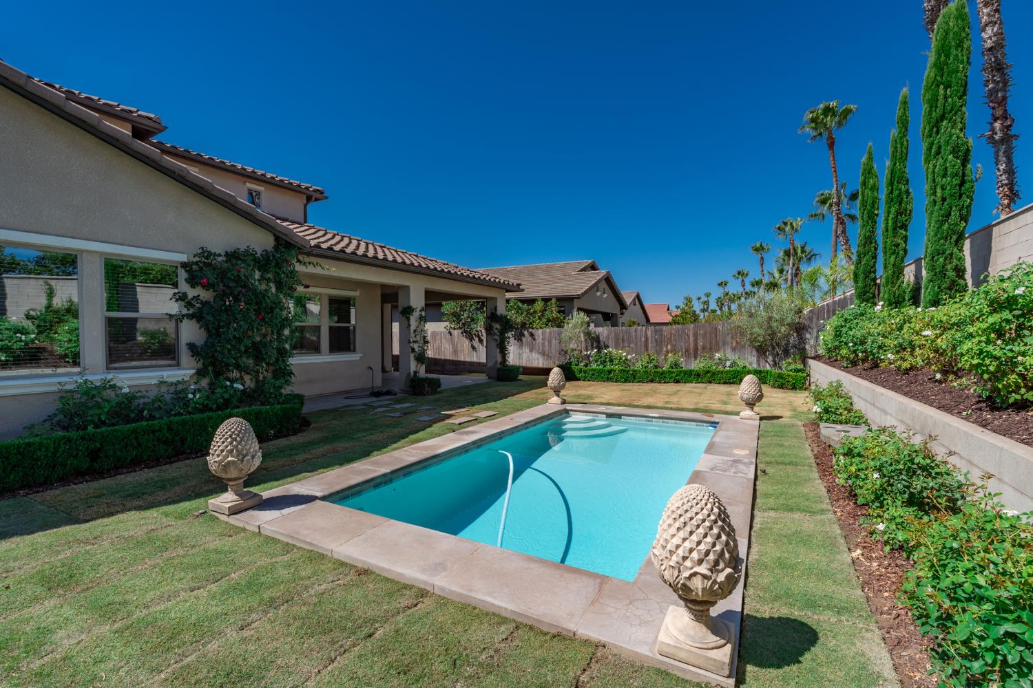 11315 N Via San Toma Dr, Fresno, CA 93730