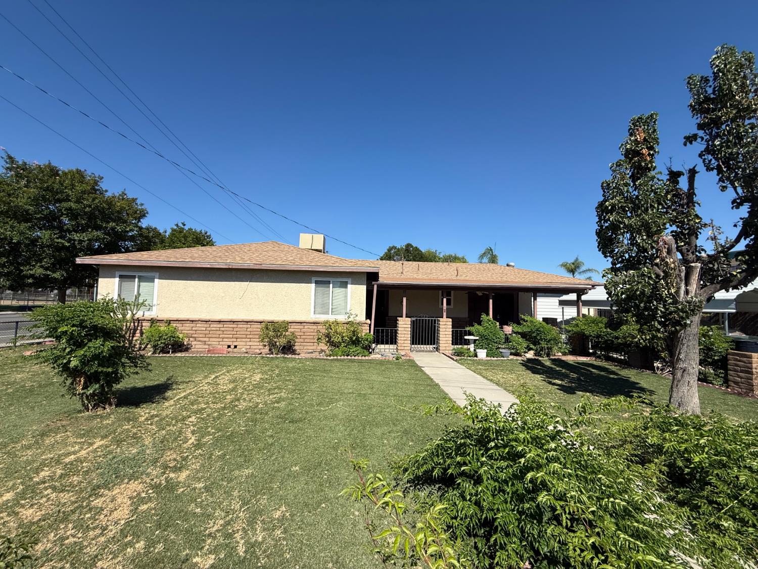 1164 Dewitt, Clovis, CA 93619