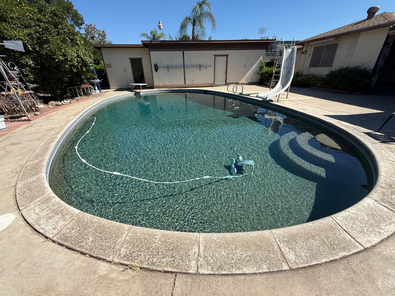 1164 Dewitt, Clovis, CA 93619