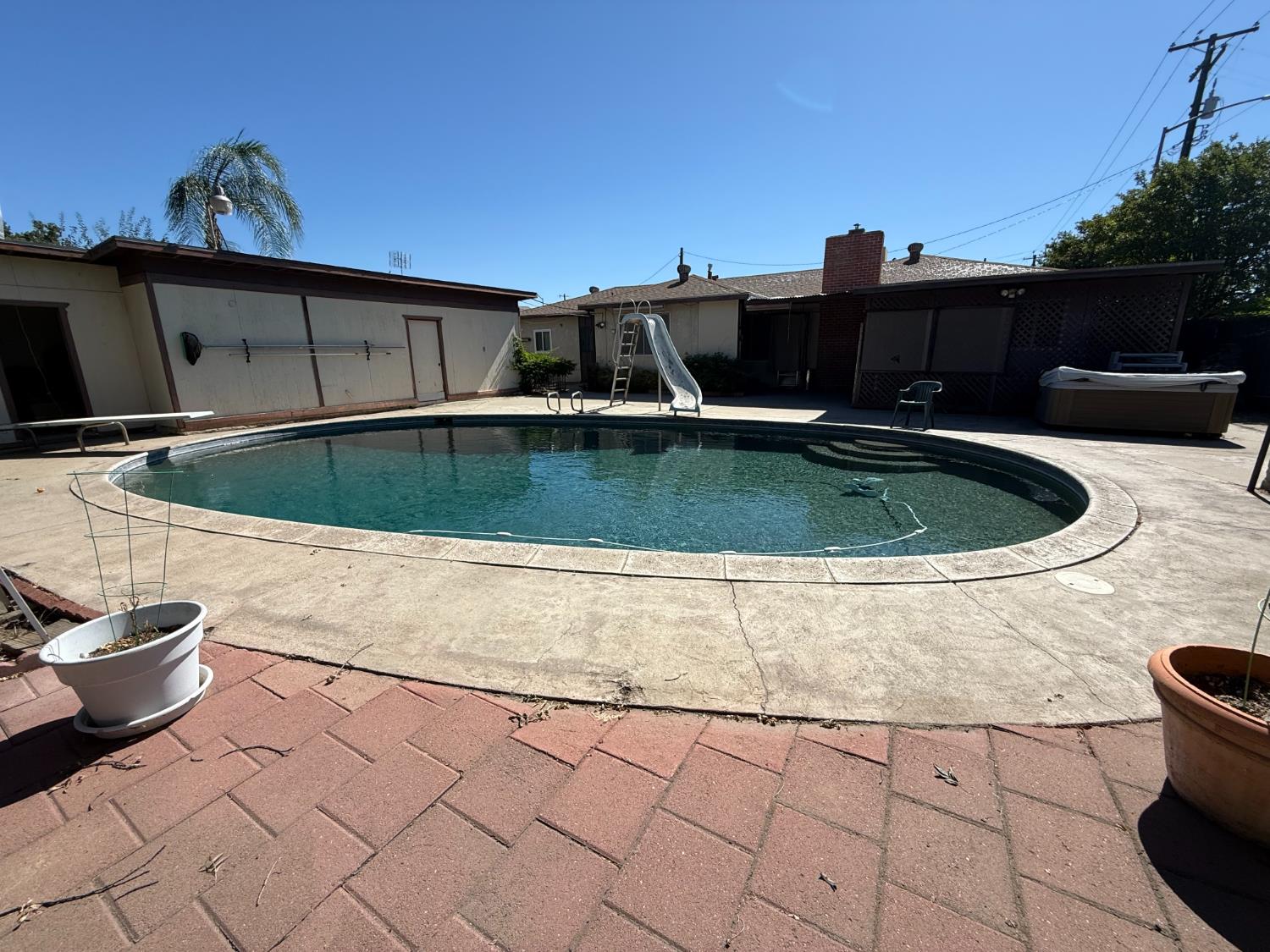 1164 Dewitt, Clovis, CA 93619