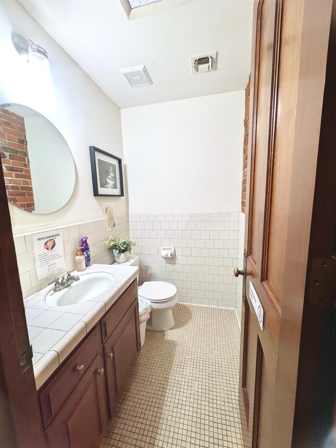 1011 G St, Reedley, CA 93654