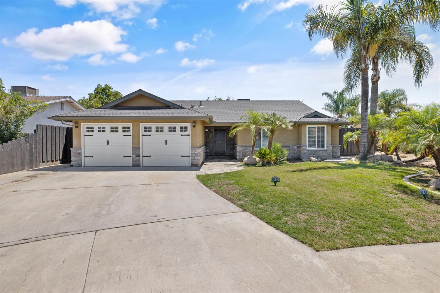 2175 Beechwood Ct, Hanford, CA 93230