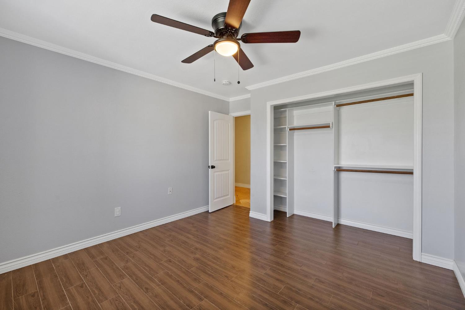 2175 Beechwood Ct, Hanford, CA 93230