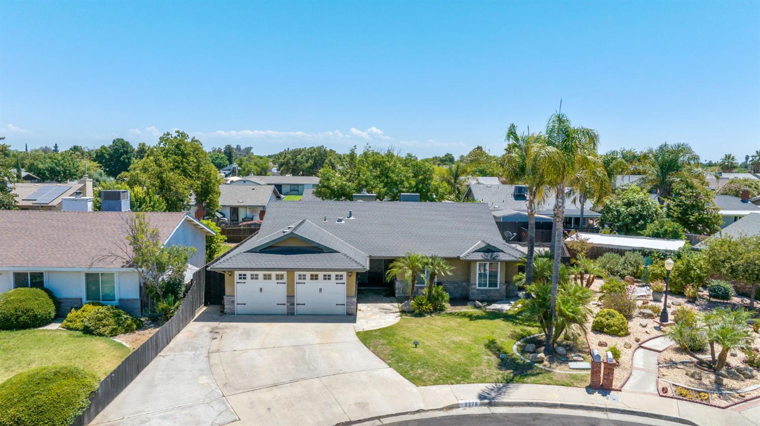 2175 Beechwood Ct, Hanford, CA 93230