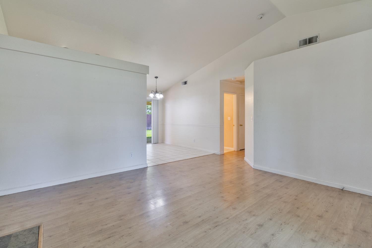 2282 Jordan, Fresno, CA 93710
