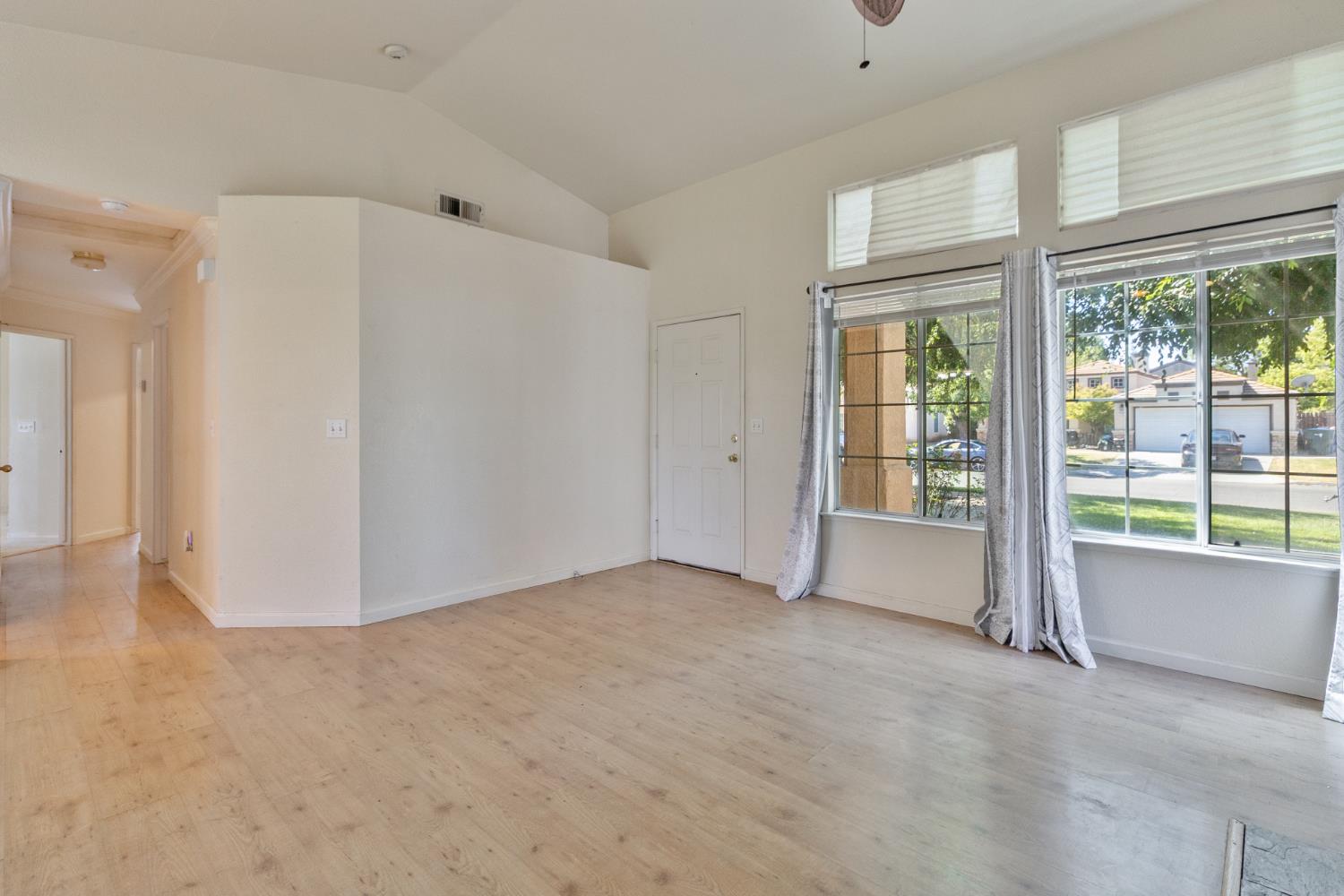 2282 Jordan, Fresno, CA 93710