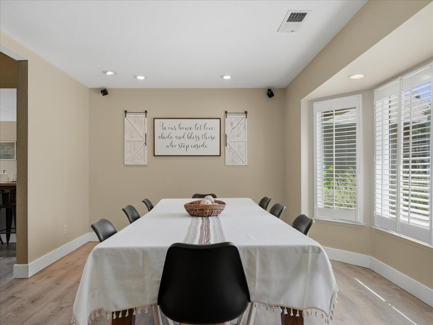 30161 Quartz Ridge Ln, Coarsegold, CA 93614
