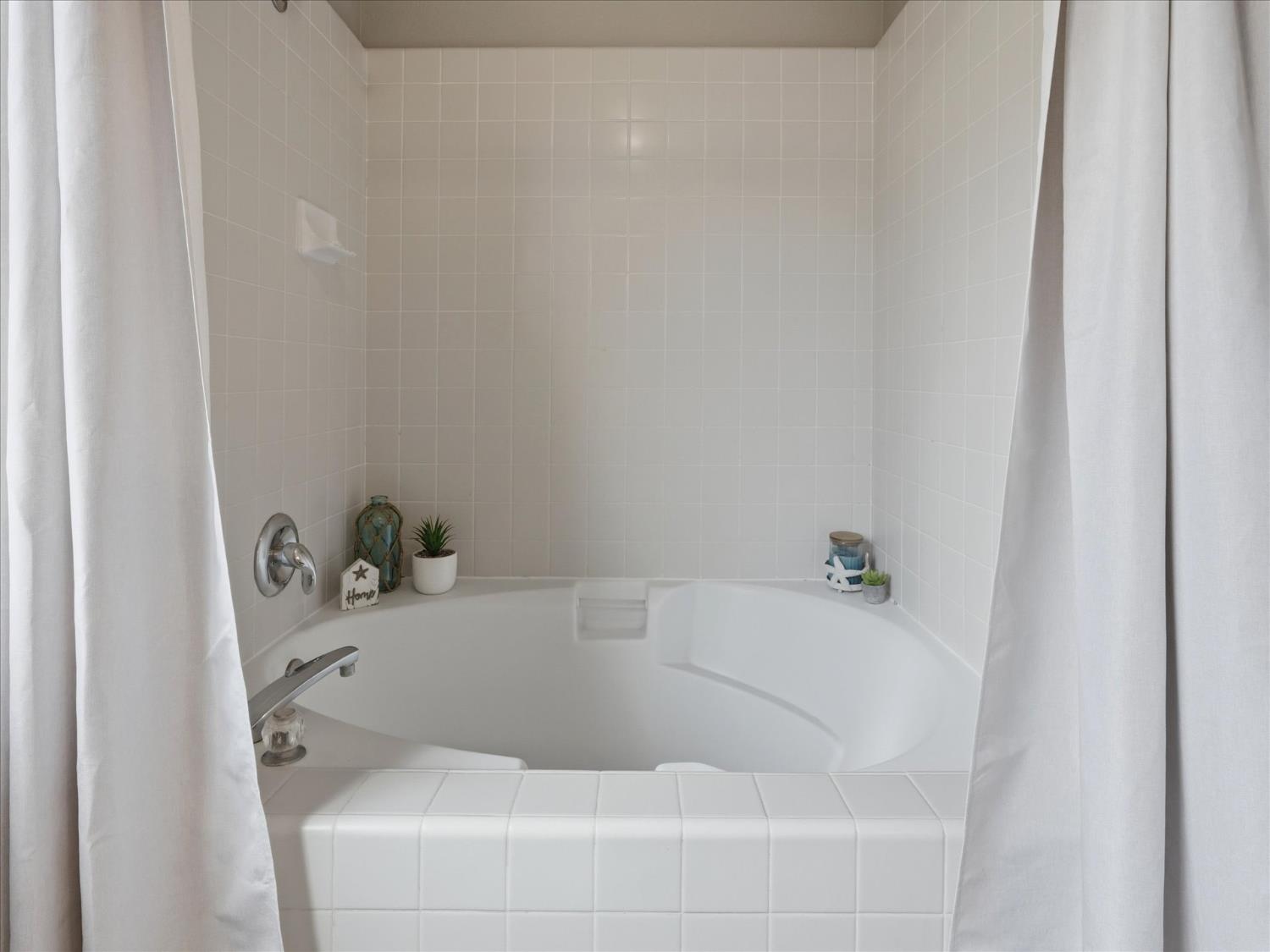 30161 Quartz Ridge Ln, Coarsegold, CA 93614
