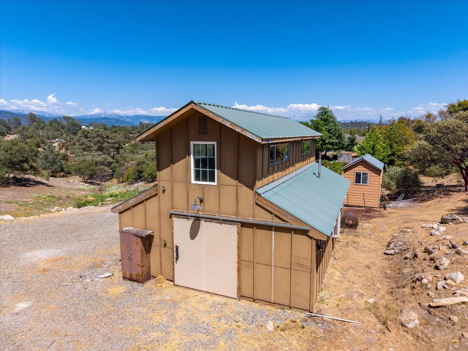 30161 Quartz Ridge Ln, Coarsegold, CA 93614