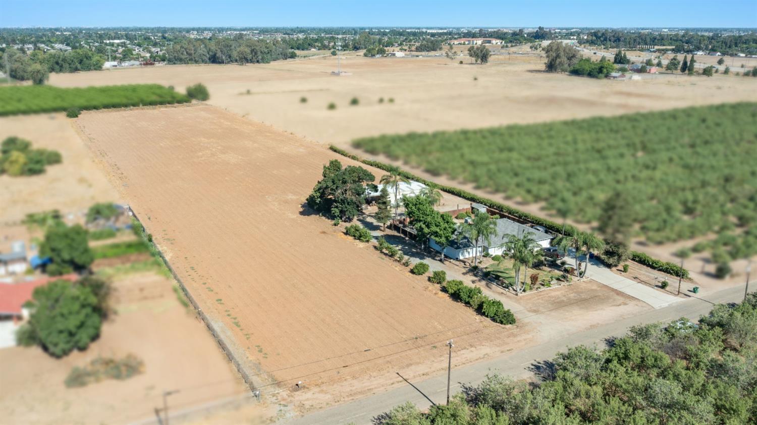 291 S Locan Ave, Fresno, CA 93737