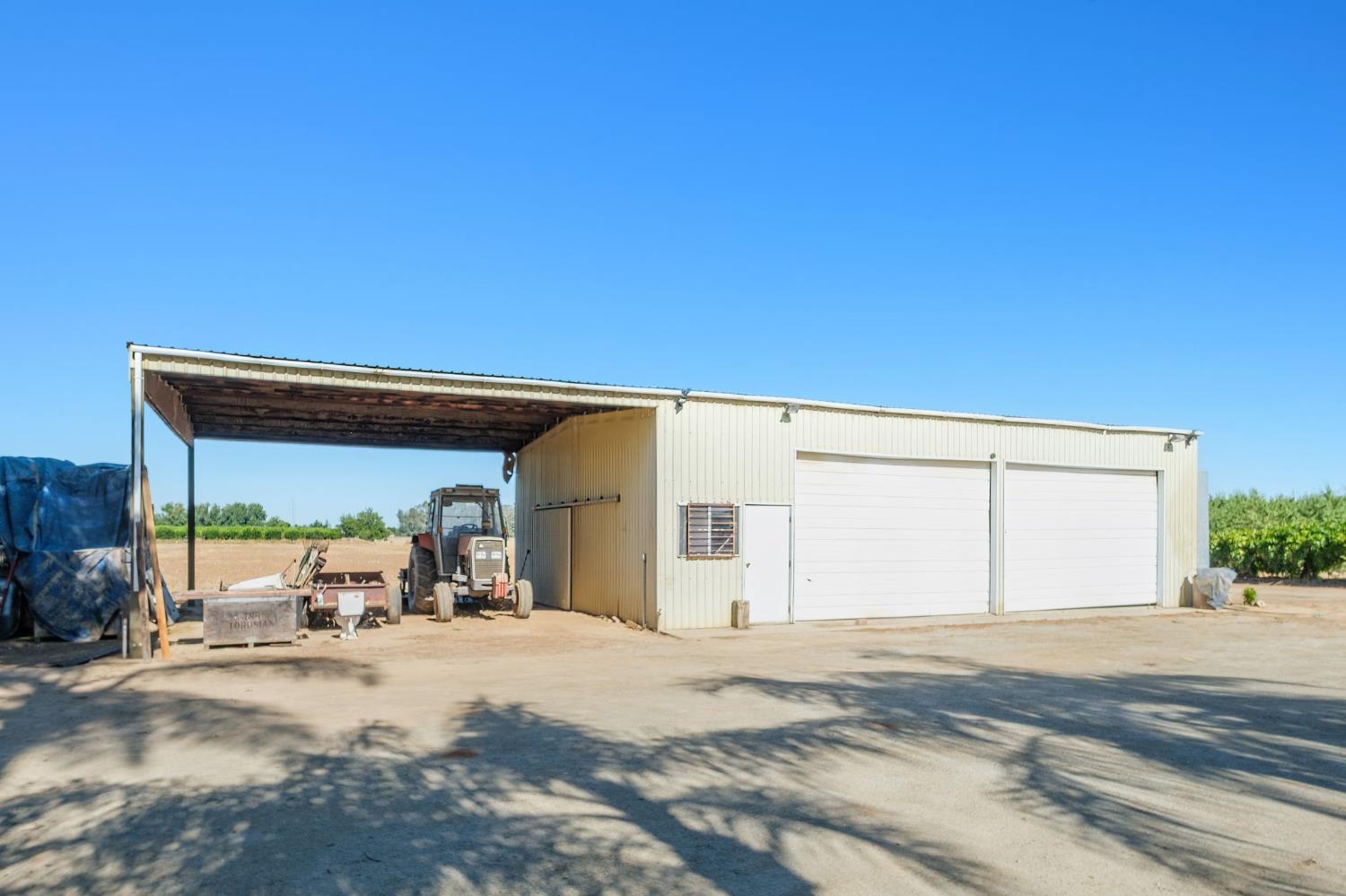 291 S Locan Ave, Fresno, CA 93737