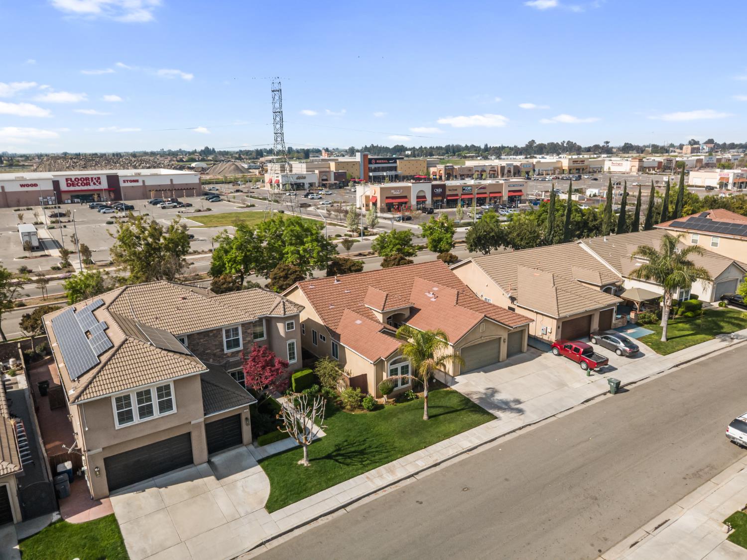 6265 W Menlo Ave, Fresno, CA 93722
