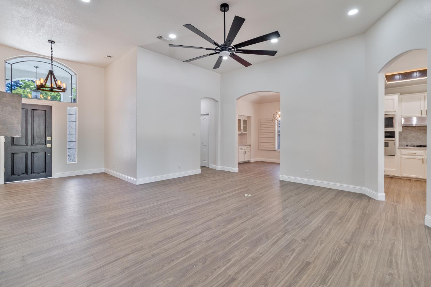 467 S Maple Dr, Reedley, CA 93654