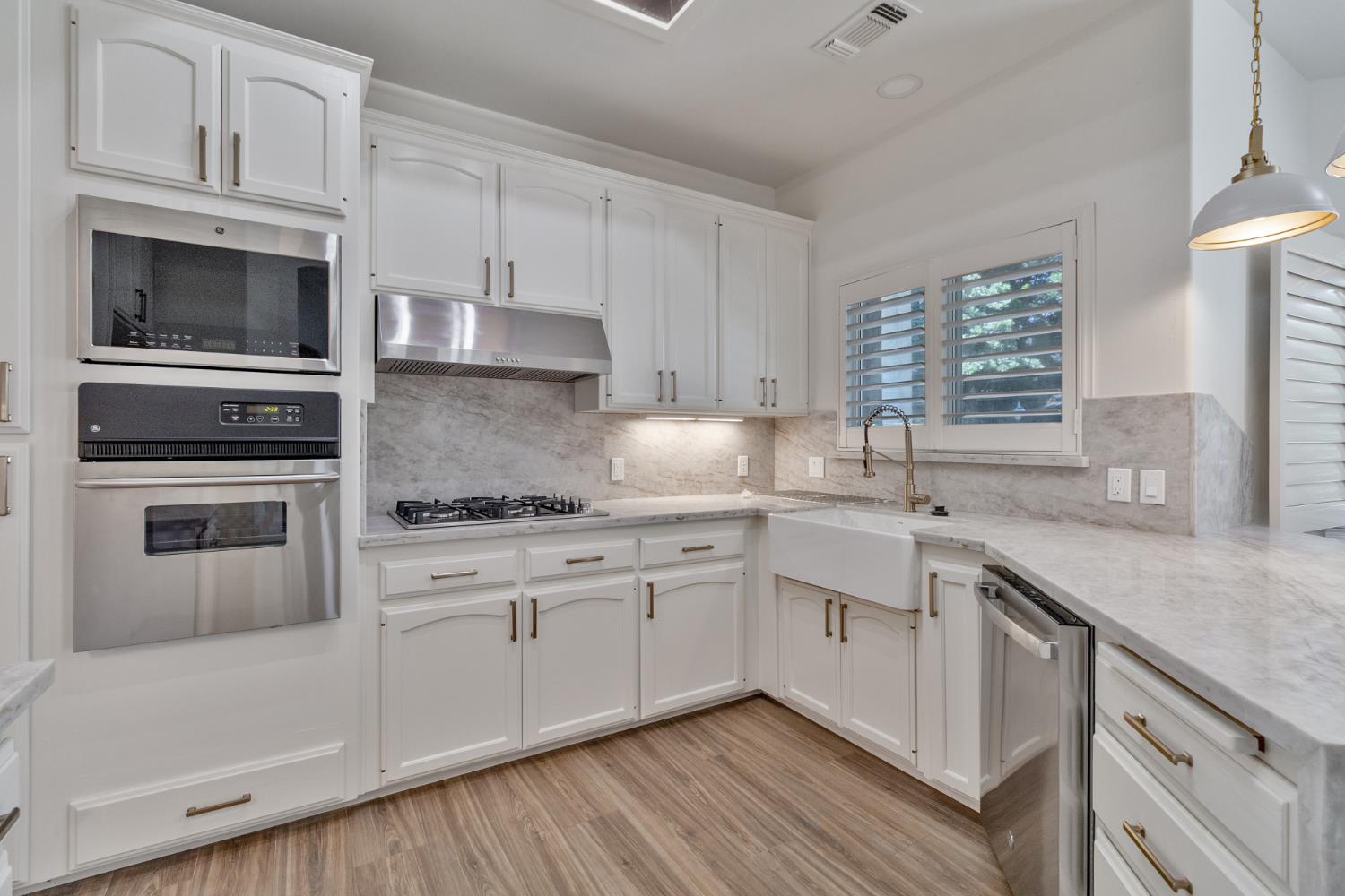 467 S Maple Dr, Reedley, CA 93654