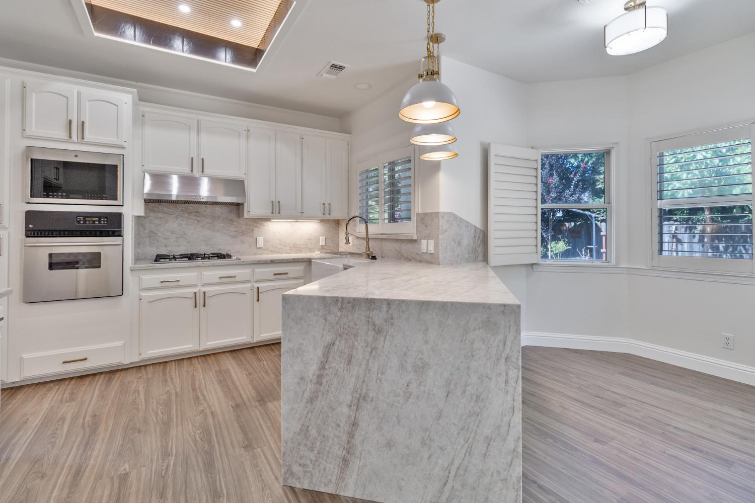 467 S Maple Dr, Reedley, CA 93654