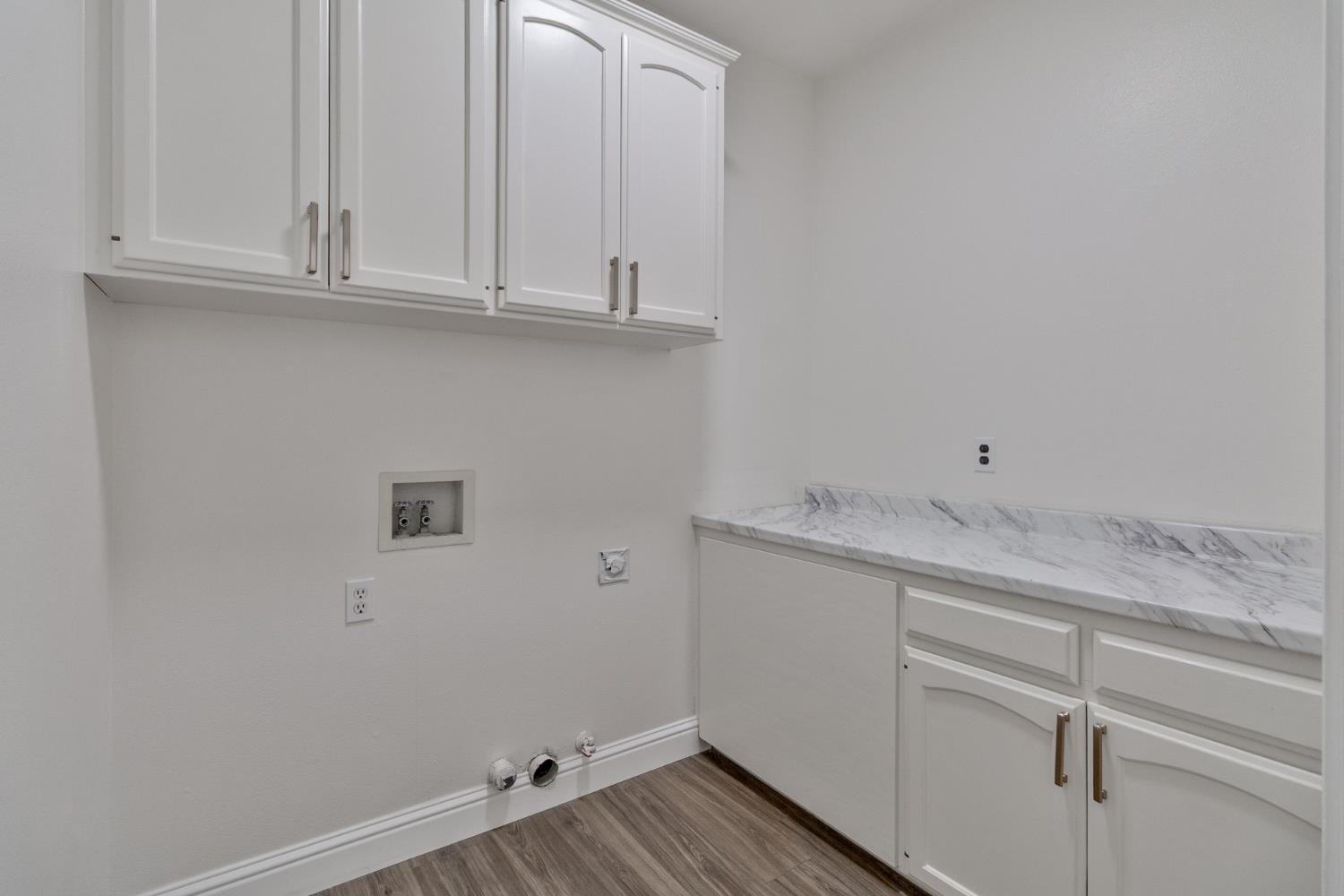 467 S Maple Dr, Reedley, CA 93654