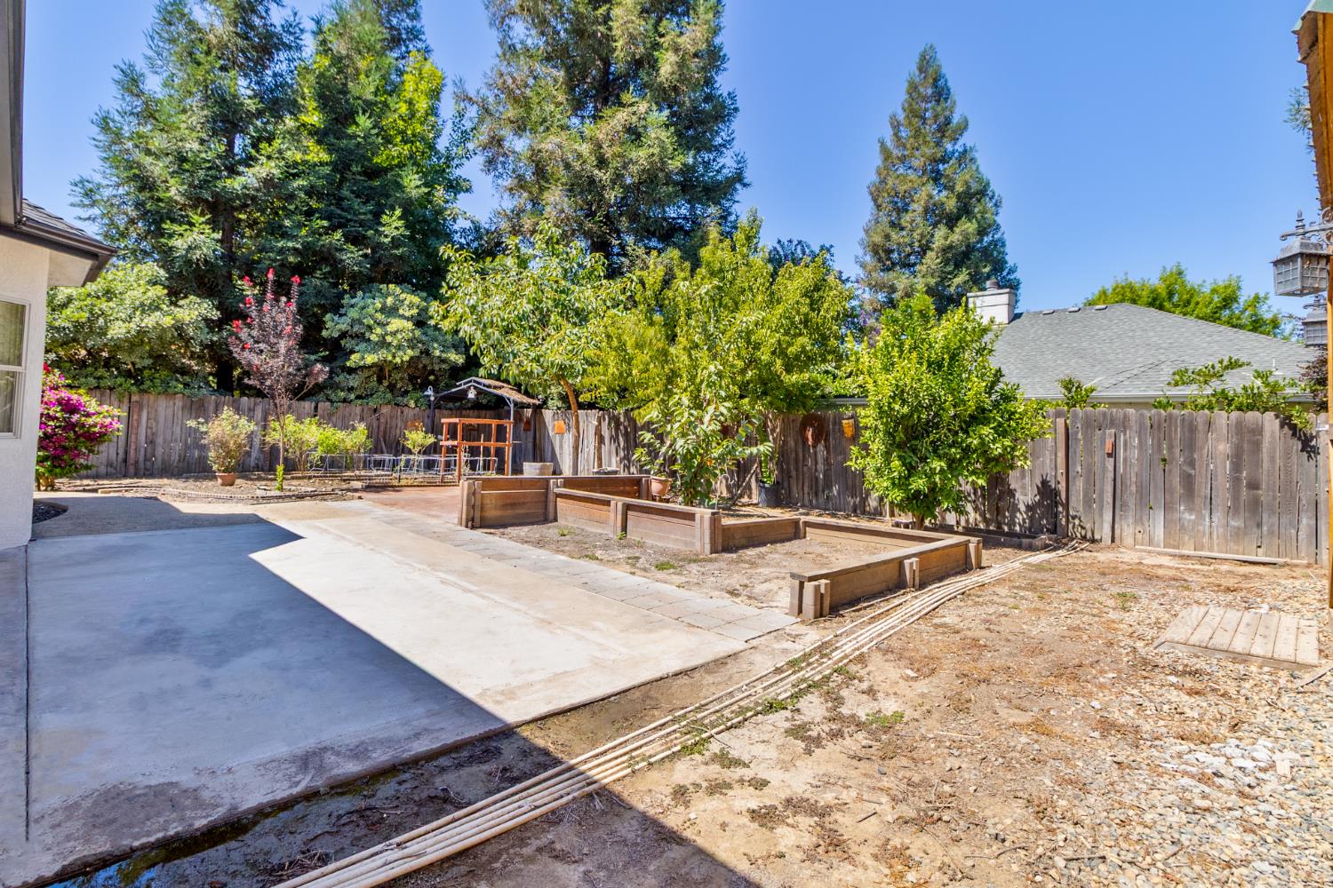 467 S Maple Dr, Reedley, CA 93654