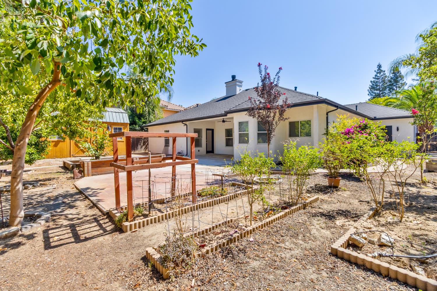 467 S Maple Dr, Reedley, CA 93654
