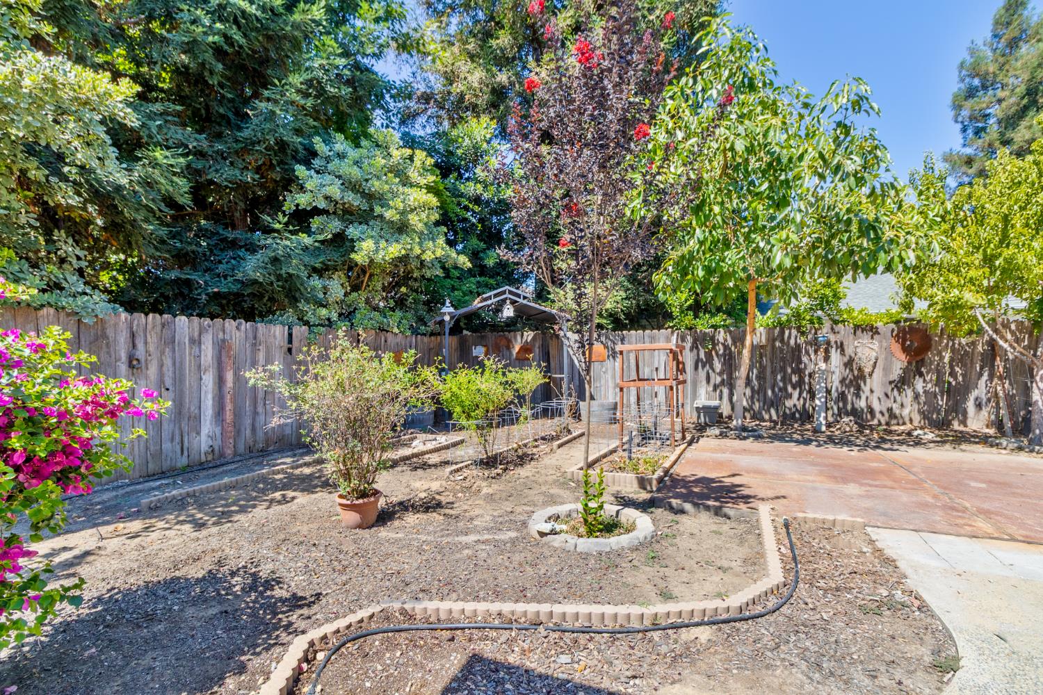 467 S Maple Dr, Reedley, CA 93654