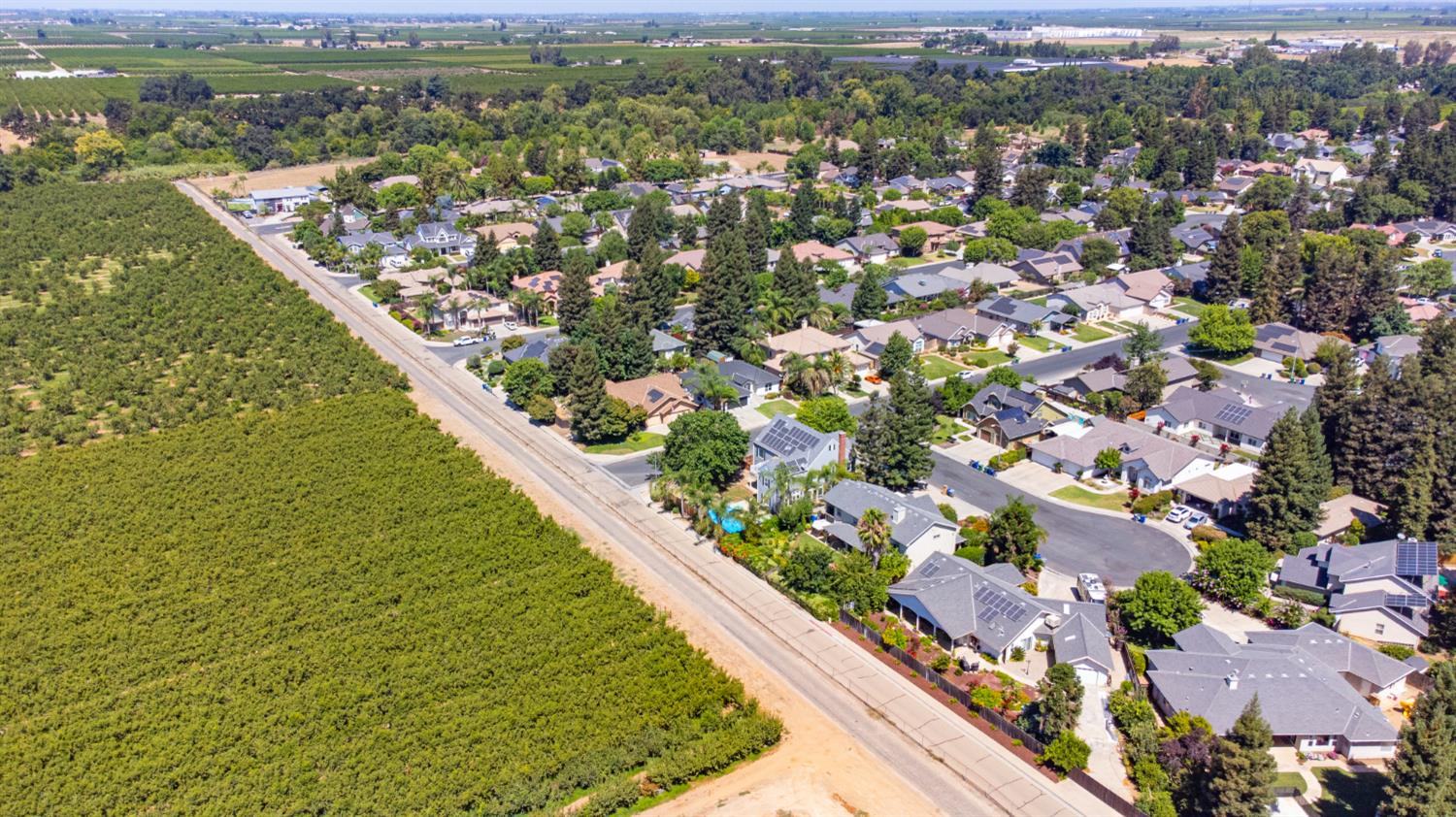 467 S Maple Dr, Reedley, CA 93654