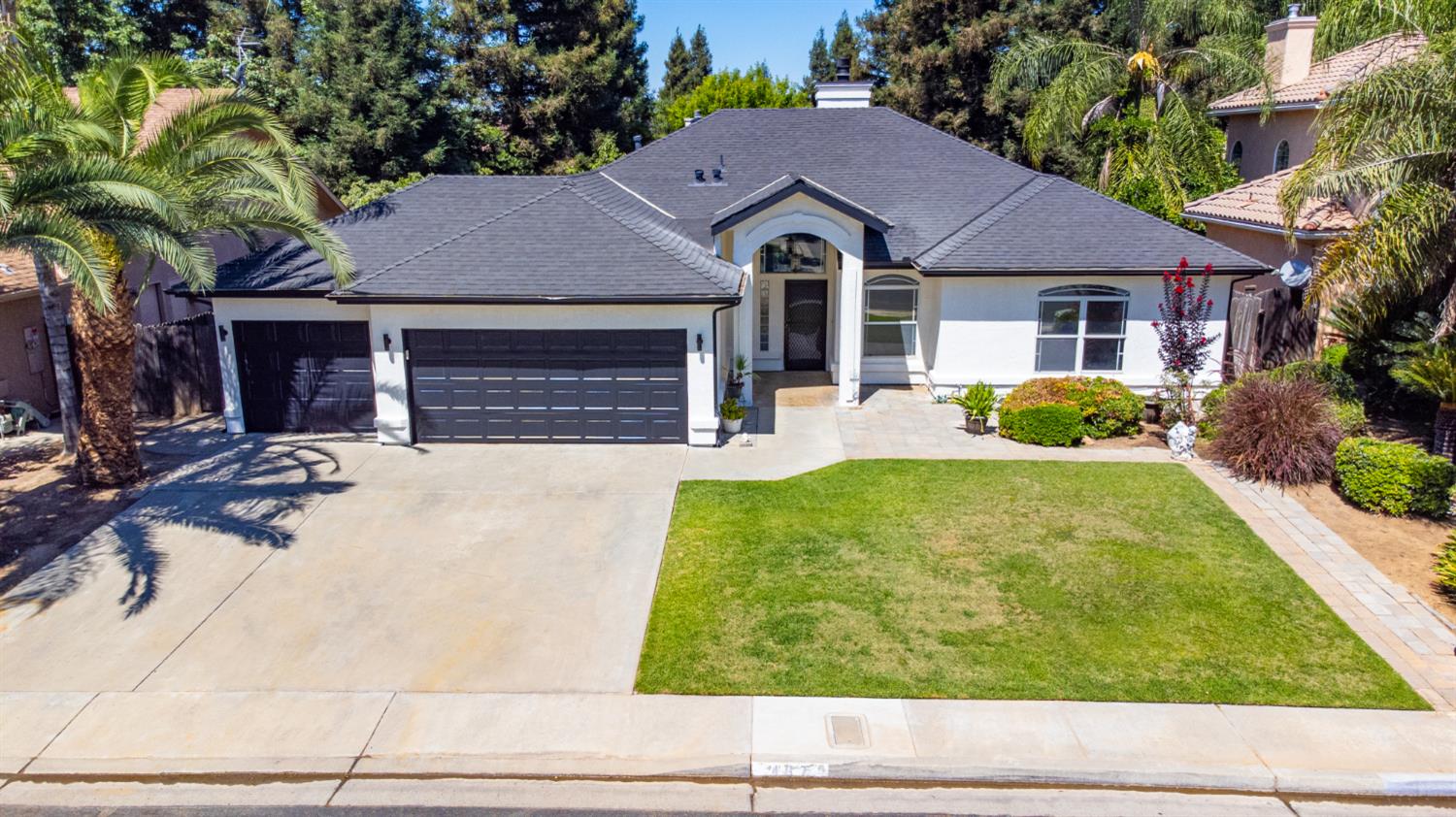 467 S Maple Dr, Reedley, CA 93654