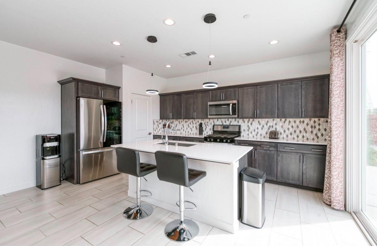 4183 N Reed Ave, Fresno, CA 93723