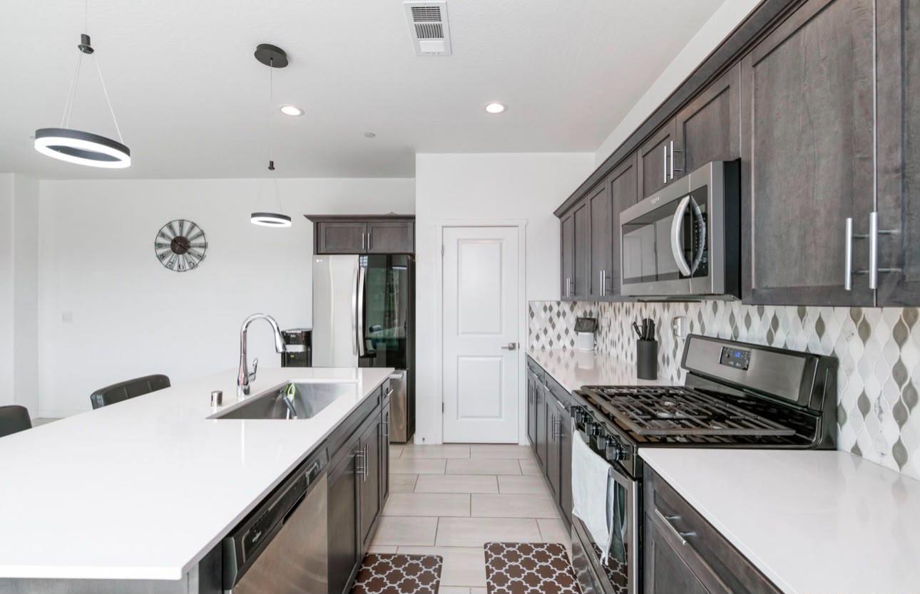 4183 N Reed Ave, Fresno, CA 93723