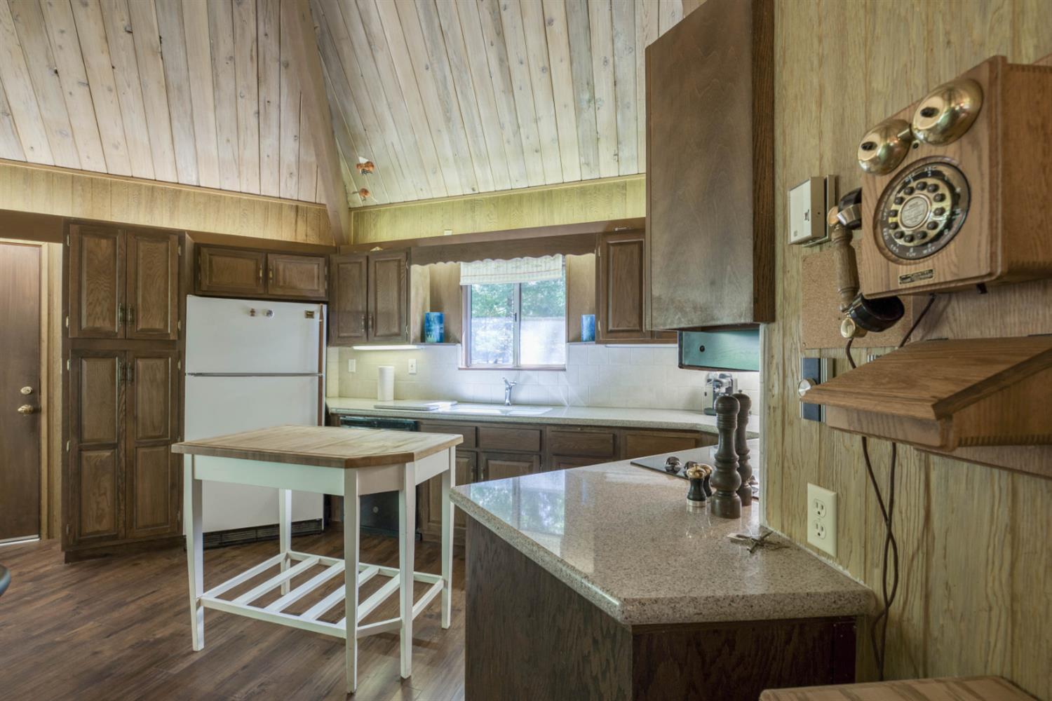 41922 Black Oak Way, Shaver Lake, CA 93664