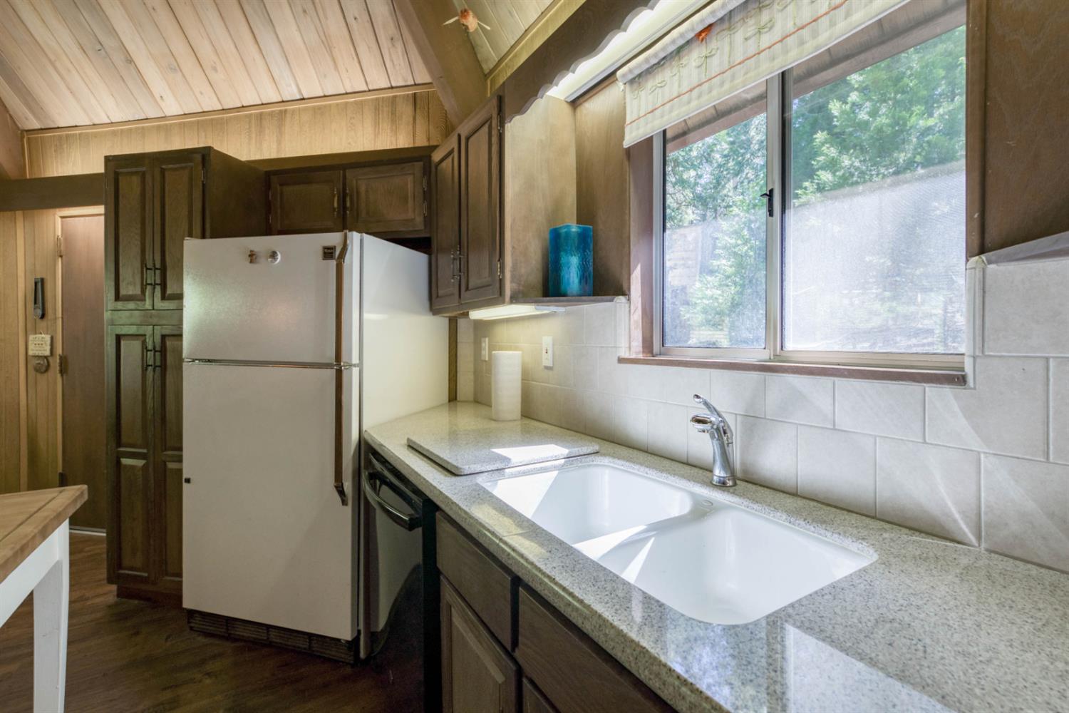 41922 Black Oak Way, Shaver Lake, CA 93664