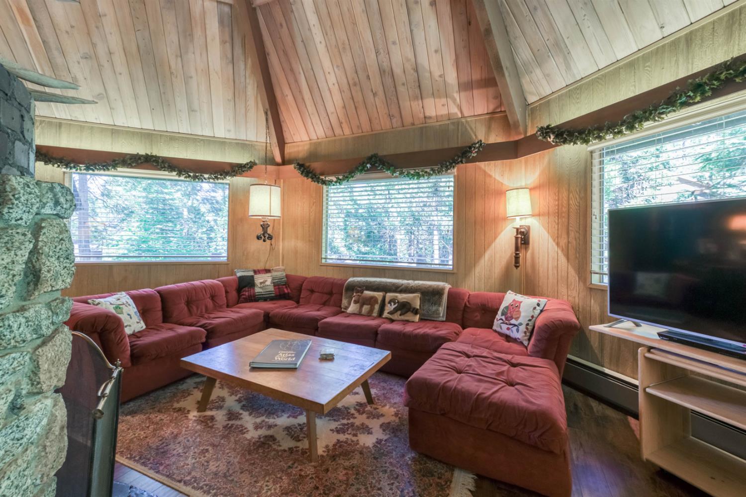 41922 Black Oak Way, Shaver Lake, CA 93664