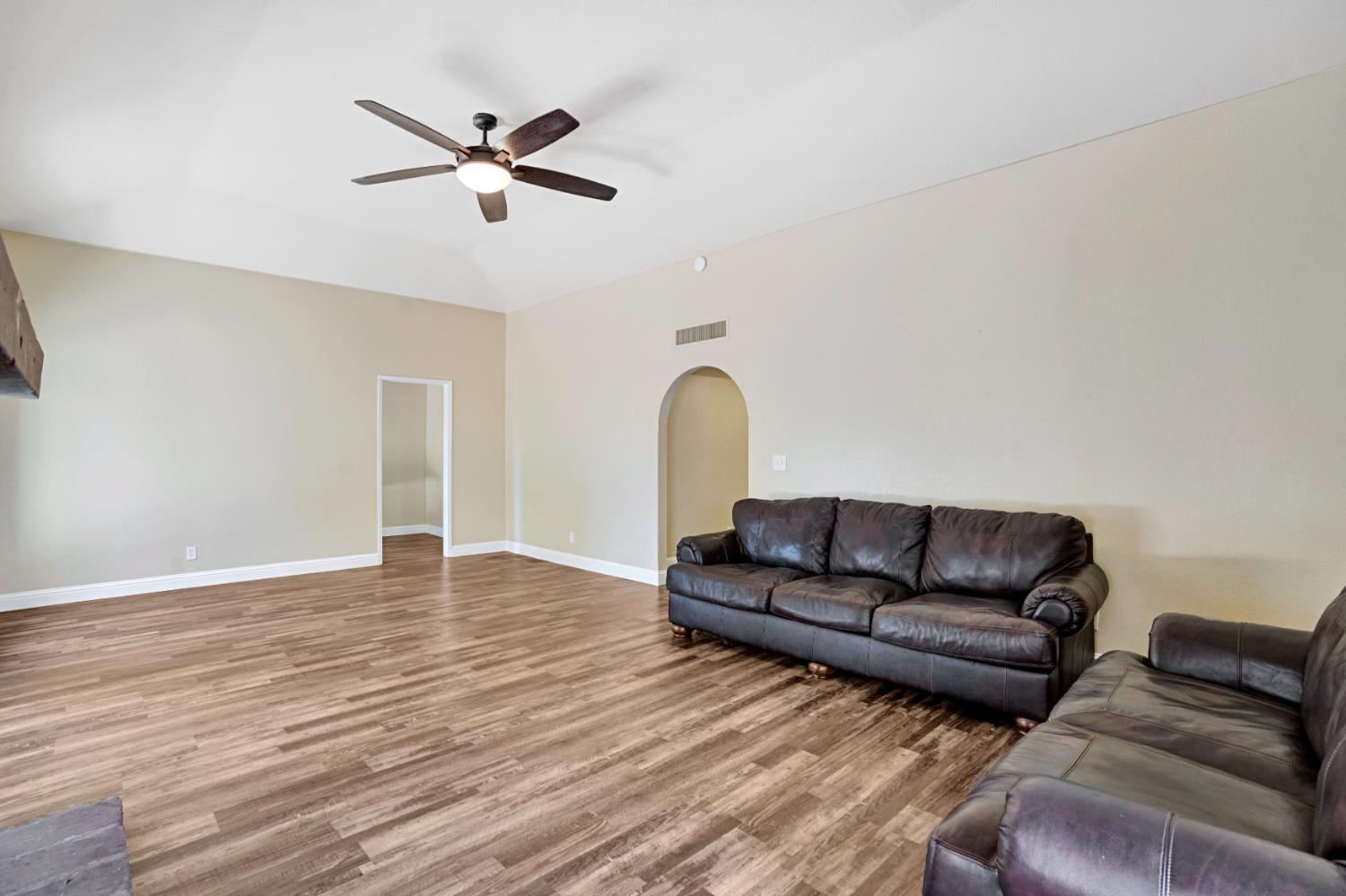 5308 N Colonial Ave #102, Fresno, CA 93704