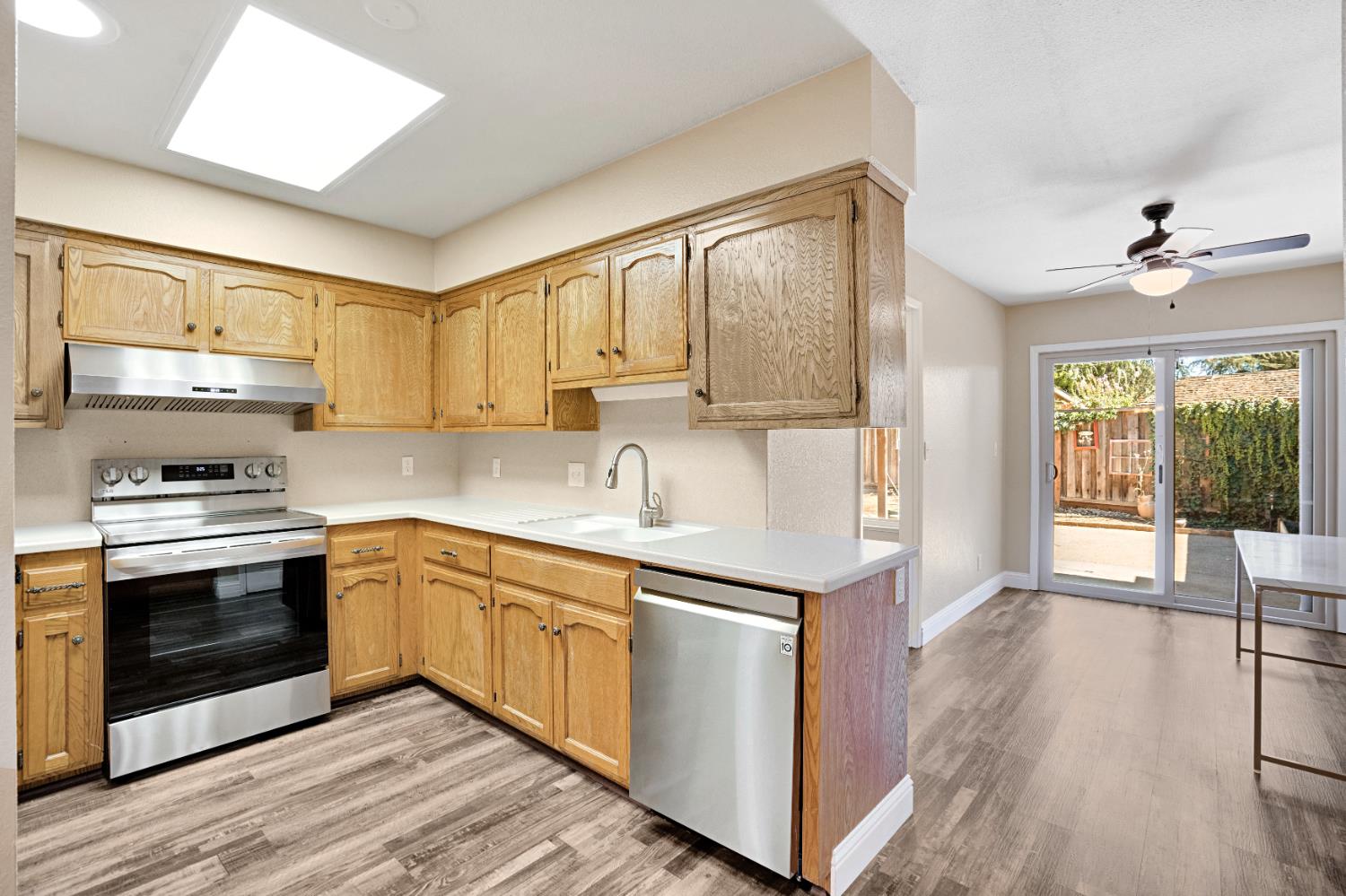 5308 N Colonial Ave #102, Fresno, CA 93704